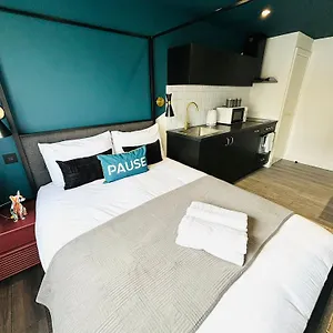 Maison d'hôtes 31 Studio, Ideal For Tourists Locations, Londres